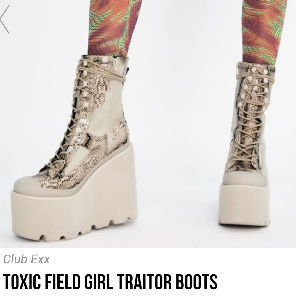 Club Exx Toxic Field Girl Traitor Boots